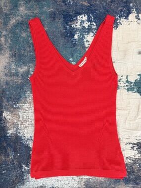 Phase Eight Red V-Neck Sleeveless Knit Top } UK 12